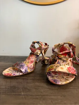 Express Floral Lace-Up Heels Size 8 | Garden Party Strappy Stiletto Sandals thumbnail 2