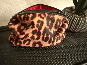 Juicy Couture Makeup Bag thumbnail 3