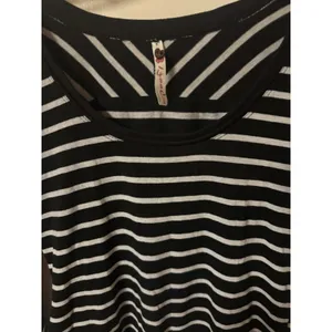 Free‎ People Women's Black And White Striped Top Laced Cut Out Sleeves Size L thumbnail 6