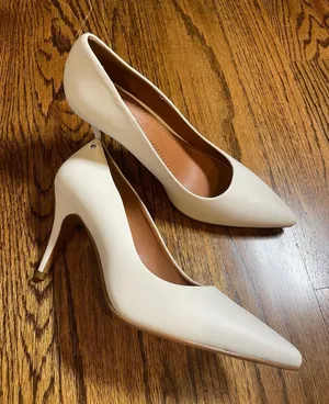 Coach White Leather Pointed Toe Stiletto Heels Pumps Size 8 thumbnail 1