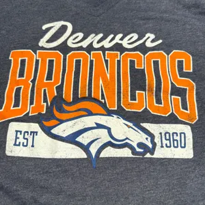 Denver Broncos Womens V‎ Neck T Shirt Blue NFL Team Apparel Size M thumbnail 2