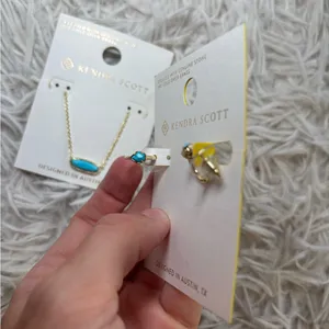 Kendra Scott Gold Necklace with Turquoise Stone & matching earrings thumbnail 2