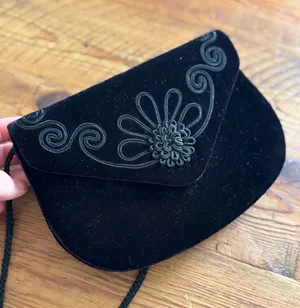 Velvet Clutch Black thumbnail 1