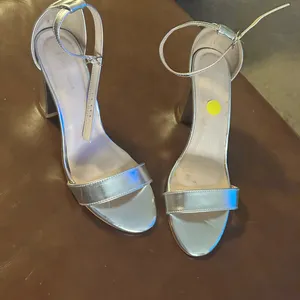 Sandals Room of Fashion Silver Block Heel Ankle-Strap size 11 Preowned CLEAN! thumbnail 2
