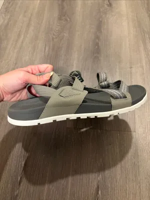 Chacos Hiking Athletic Sandals Size 8 thumbnail 2