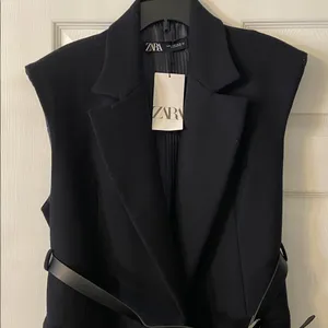 Zara Wool Dress Black Sleeveless size M length 39” bust 34” belt around waist thumbnail 2