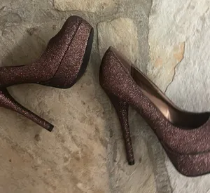 Heels Just Fabulous Shimmering Brown Glitter Heels 8 1/2 Like new-Gorgeous thumbnail 1
