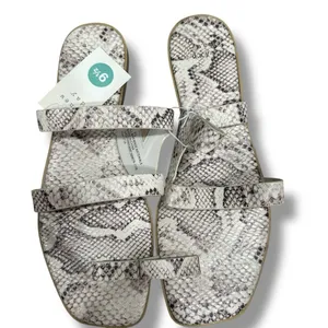 A new day Snakeskin Patterned Sandals 9.5 thumbnail 1