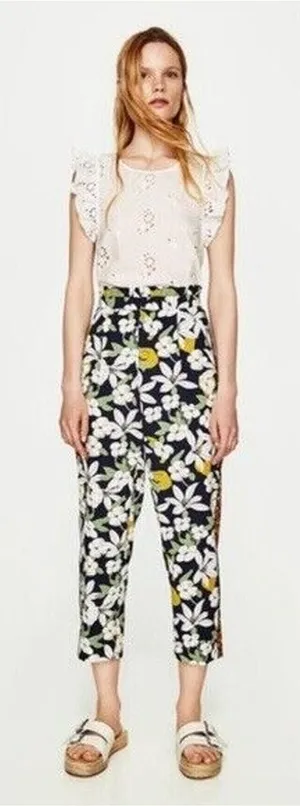 Zara Trafaluc Size S‎ Floral Cropped Pants Paperbag Pockets Elastic Waist Zip Up thumbnail 1