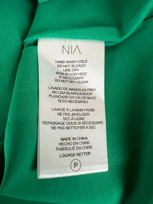 Nia Women’s Claire One Off Shoulder Emerald Green Long Sleeve Satin Midi Dress thumbnail 11
