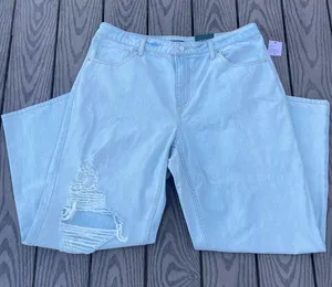 NWT Wild fable High-Rise 90s Relaxed Straight Jeans Size 16/30” inseam ripped thumbnail 2