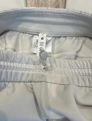 Lululemon Softstreme Cropped Pant Size 10 thumbnail 7