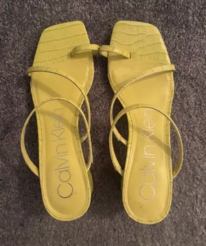Calvin Klein Women’s Lemon Yellow Strappy Dress Sandals Size 10M thumbnail 1