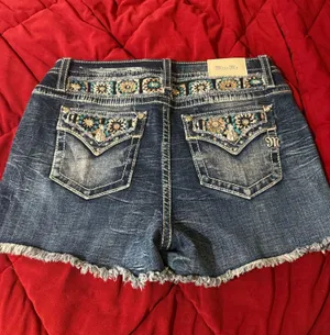 Miss Me Shorts  thumbnail 2