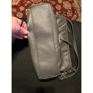 Jessica Simpson Baylinn Hobo Gray Faux‎ Leather Shoulder Bag Chain Strap thumbnail 8