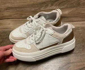 Le Tigre 1977 Women’s TW MIDTOWNLO Casual Sneaker White Beige Metallic Bronze 8M thumbnail 1