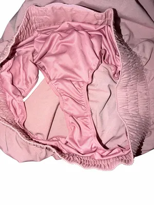 Nike dri fit Women’s Mid-Rise 3” Brief-Lined Shorts – Pink – Women’s Large –NWOT thumbnail 4