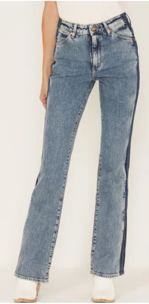 NWT Wrangler Westward 626 Two‎ tone ColorBlockHi Rise Bootcut Jeans Size 28 × 34 thumbnail 1