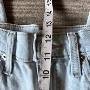 Levi’s high waisted taper jeans 26 light wash thumbnail 7