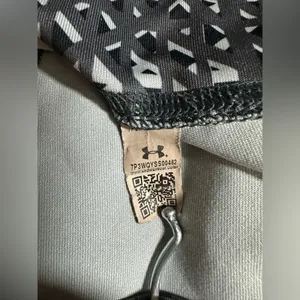 Under Armour Gray & White Geometric Print Athletic‎ Shorts Size M thumbnail 7