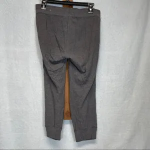 Pink Victoria’s Secret Gray Mid Rise Capri Sweatpants Size‎ XS thumbnail 4