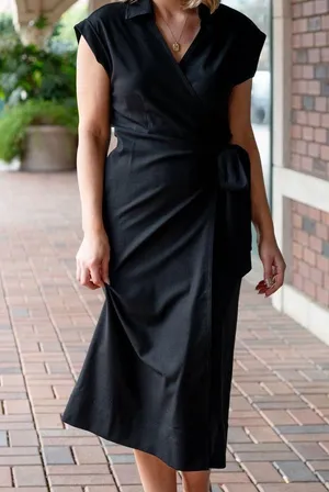 NWT Liverpool Los Angeles X Nordstrom Collared Wrap Dress in Black thumbnail 2
