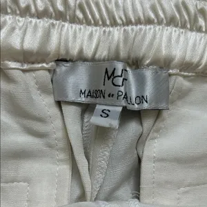 Women's Classic White Chinos thumbnail 2