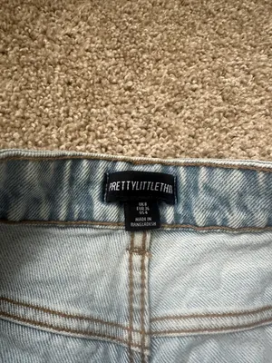 Jean Shorts Size 4 thumbnail 2