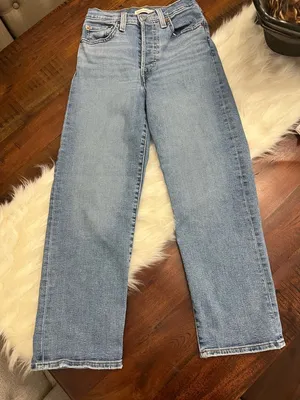 Levi’s Ribcage Straight Ankle Jeans 24 High Rise Button Fly Light Wash 25” thumbnail 1