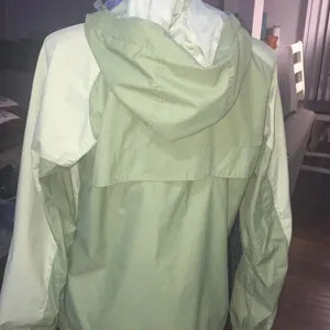 Columbia light weight jacket thumbnail 3