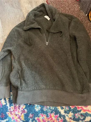 Athleta medium sweatshirt thumbnail 1