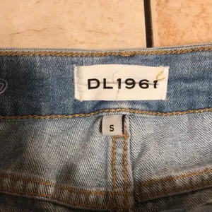 DL1961 Georgia light wash denim mini skirt size small‎ Y2K cute preppy retro thumbnail 4