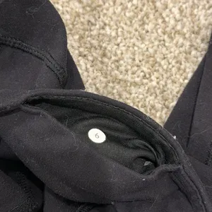 Lululemon Leggings 28” thumbnail 4
