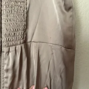 Abercrombie & Fitch The A&F Camille Midi Dress in Taupe Size Small thumbnail 4