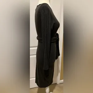 Luxe Essentials Design (led) fully lined dress size XS Gray thumbnail 3