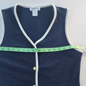 Bailey/44 Navy‎ Blue White Contrast Trim Sweater Vest Gold Crest Buttons Size M thumbnail 6