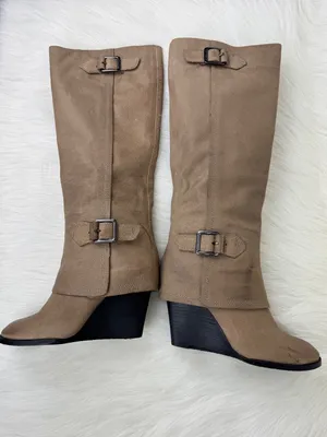 NWOT Vince Camuto Autumn Wedge Heel Leather Boots Size 8B EU38 Taupe thumbnail 3