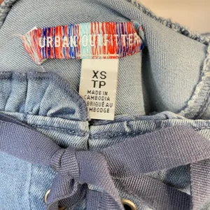 Urban Outfitters Nayda Denim Ruffle Lace up Stretch Mini Dress womens XS new thumbnail 13