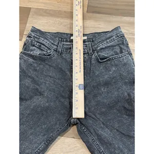 Y2K Levi’s Mom Jeans Black Button Fly -80s Style– Size 28 thumbnail 8