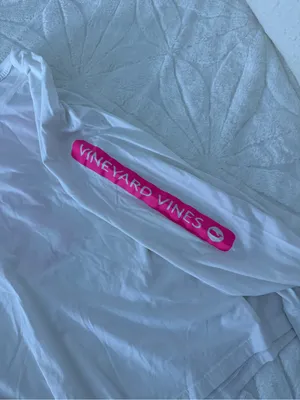Vineyard Vines White Long-Sleeve Tee with Pink Whale 98 thumbnail 2