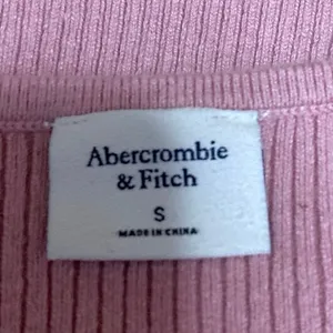 Abercrombie & Fitch Women's Pink Rib Knit Sleeveless Slim Crop Blouse Tank Top S thumbnail 3