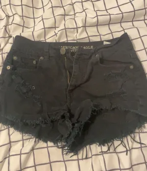 American Eagle black jean shorts thumbnail 1