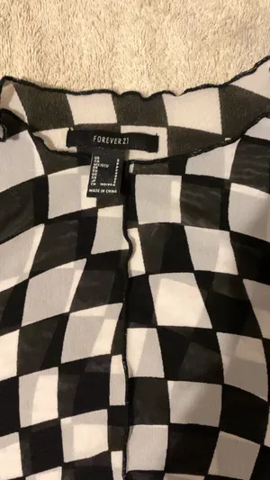 Forever 21 Black And White Checkered Mesh Long Sleeve thumbnail 4