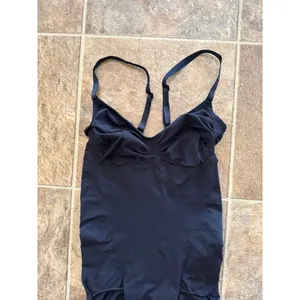 Skims Seamless Sculpt Brief Bodysuit Onyx Size 3XL thumbnail 3