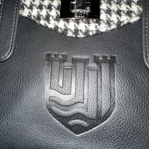 The Islander UK Harris Tweed Houndstooth Leather Backpack Satchel – NWT thumbnail 3