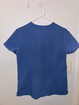 FIGS Scrub Top One-Pocket thumbnail 2