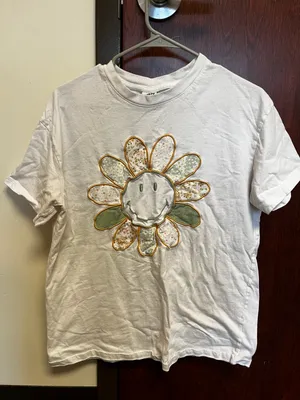 T-shirt thumbnail 1