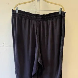 Sonoma Goods For Life Women's XL Gray Lyocell Linen Blend‎ Jogger Pants Cropped thumbnail 5