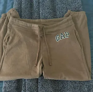 Sweatpants thumbnail 2
