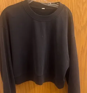 Women’s lululemon sweatshirt size small thumbnail 1